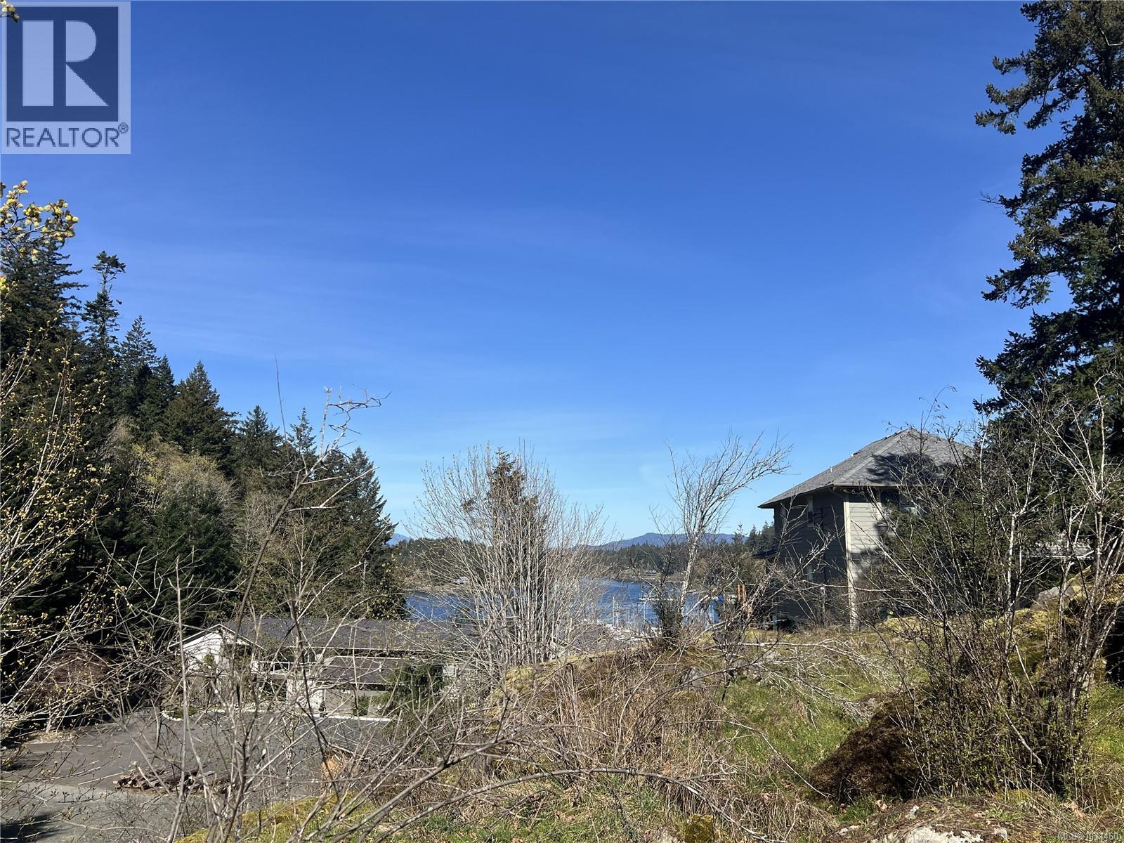 619 Green Rd, Quadra Island