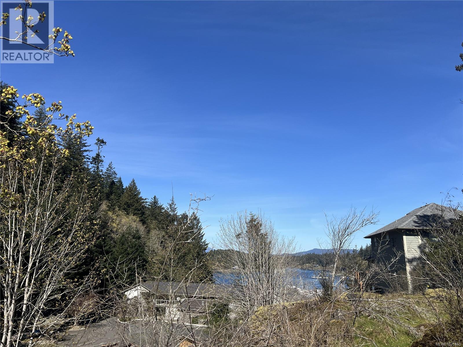 619 Green Rd, Quadra Island