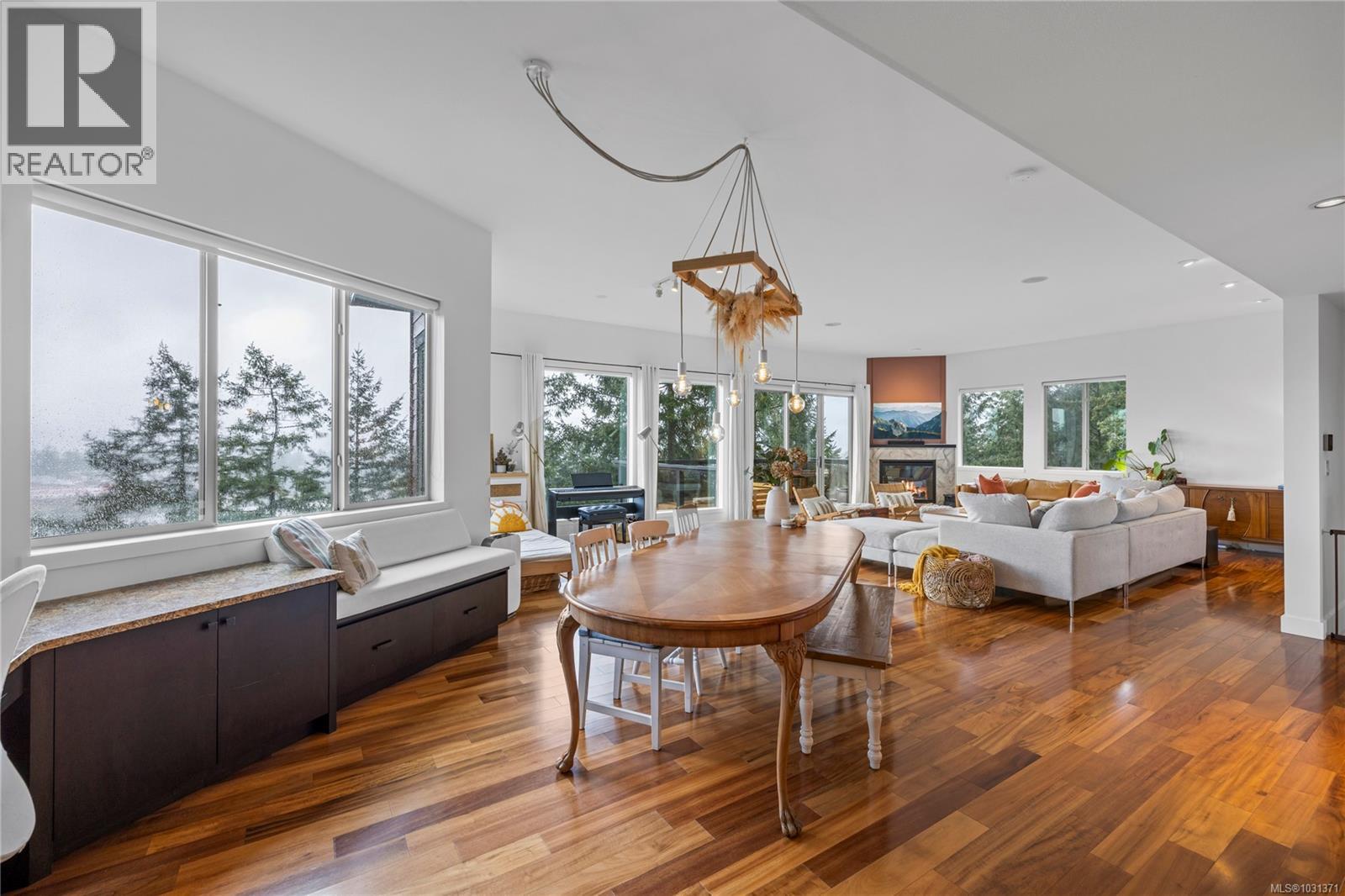 340 Summit Dr, Nanaimo