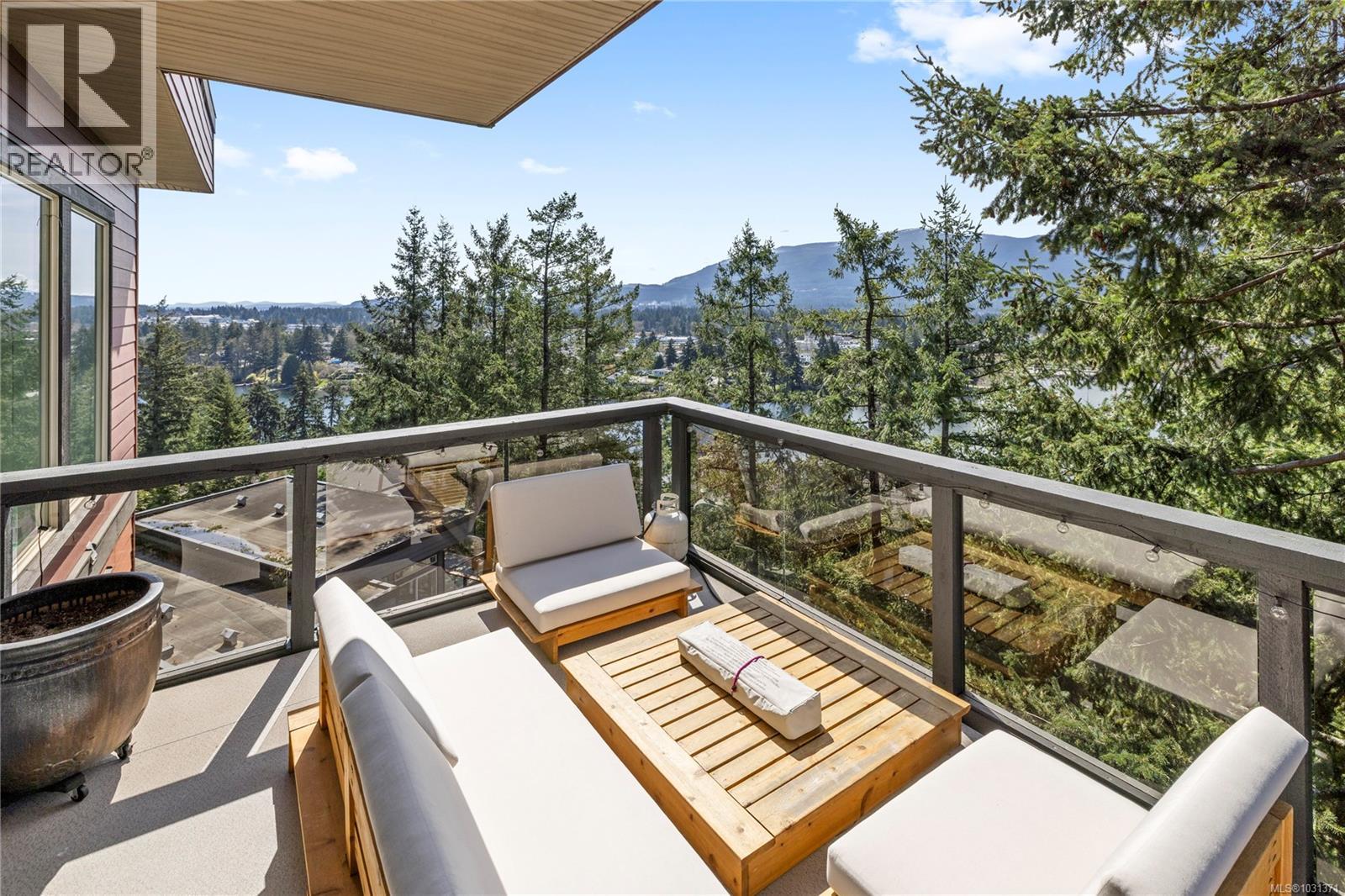 340 Summit Dr, Nanaimo