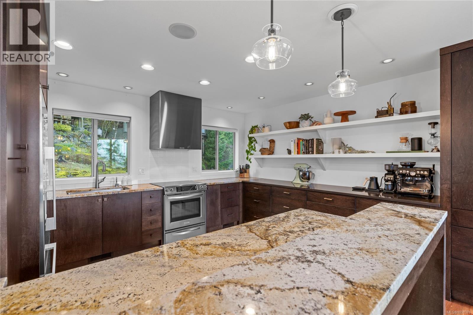 340 Summit Dr, Nanaimo