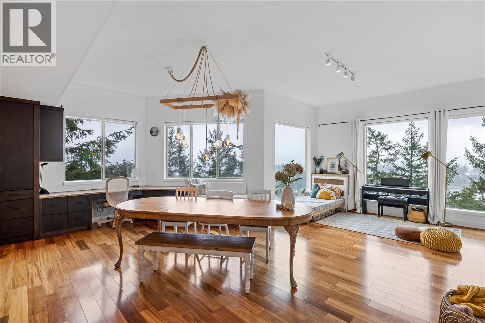 340 Summit Dr, Nanaimo