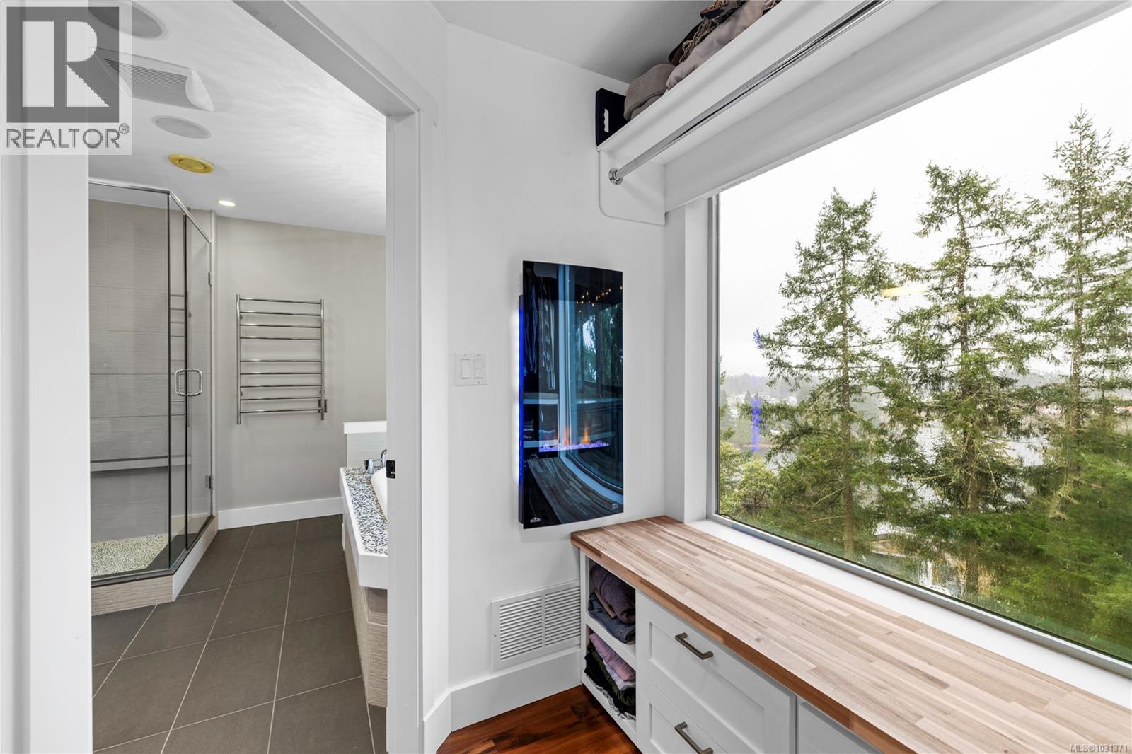 340 Summit Dr, Nanaimo