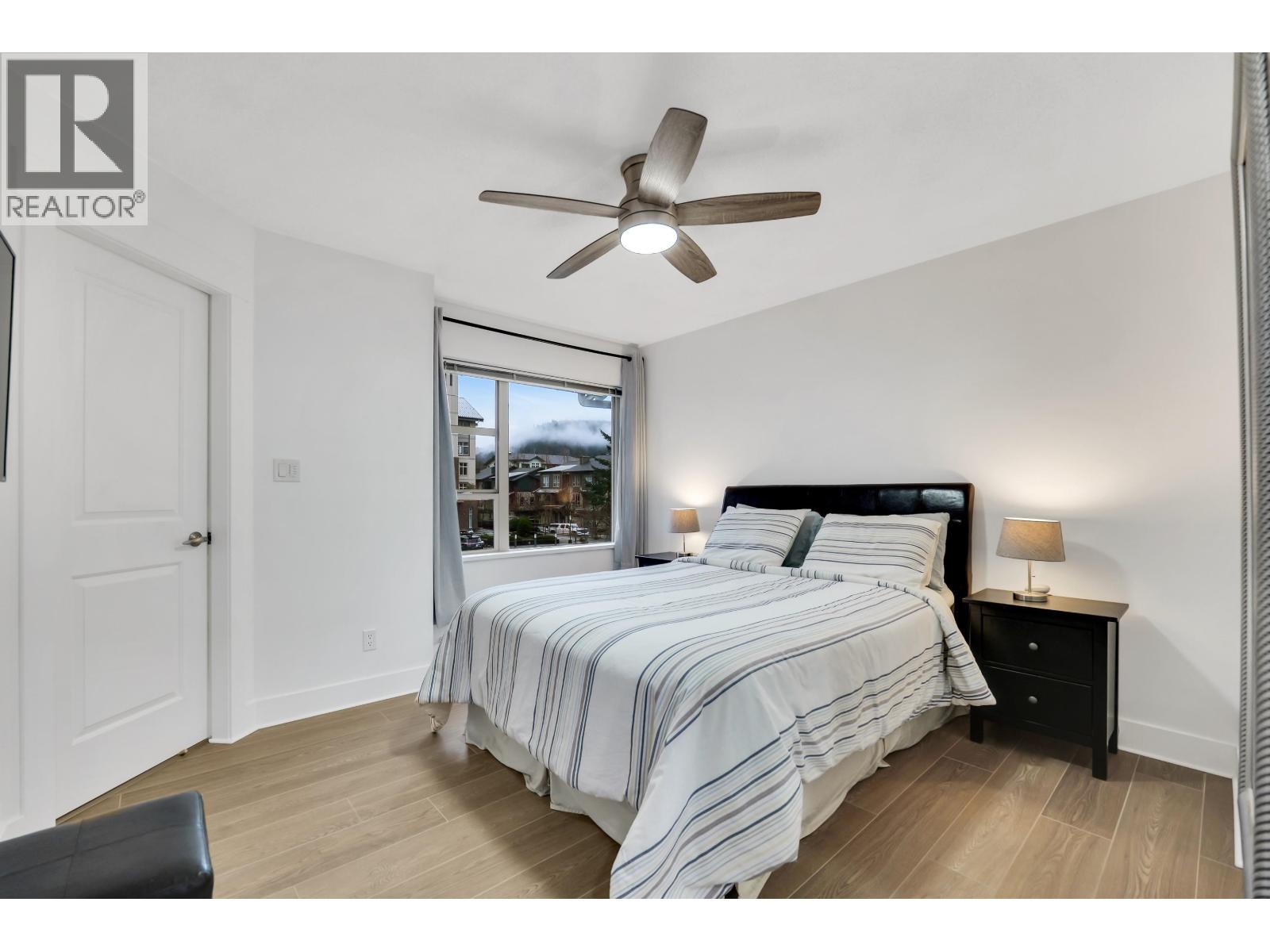 1212 VILLAGE GREEN WAY, Squamish