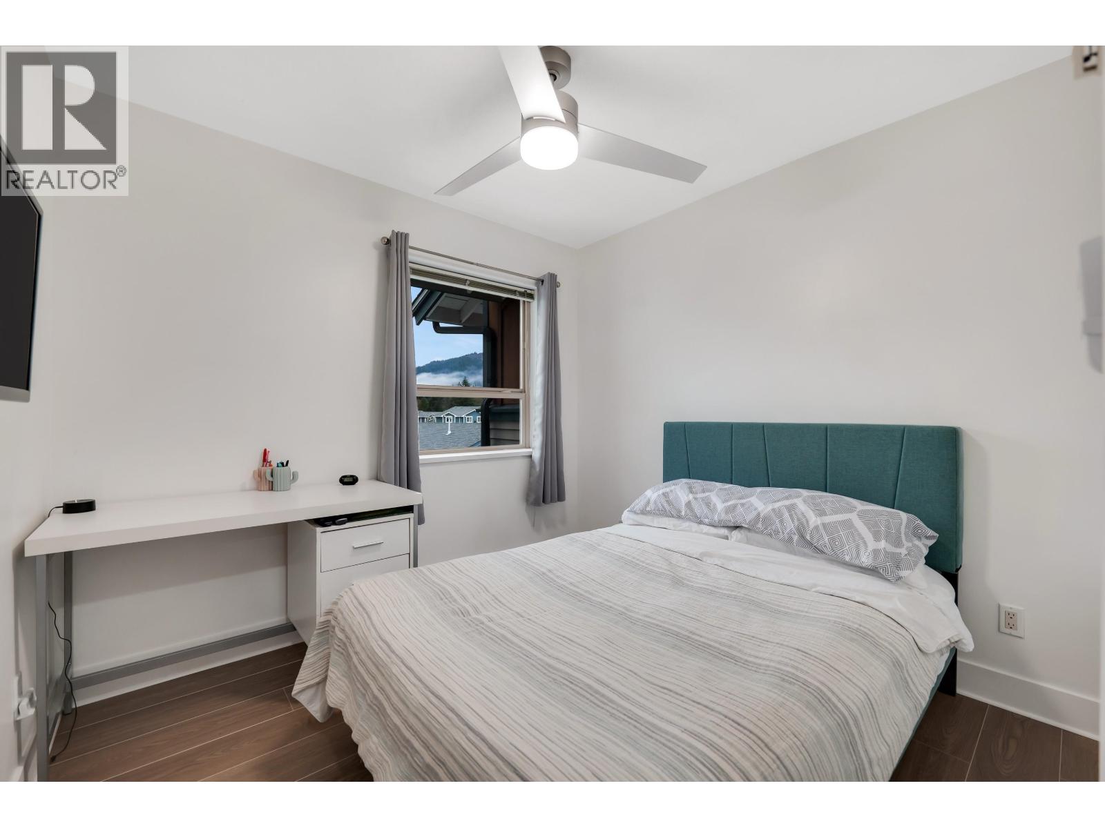 1212 VILLAGE GREEN WAY, Squamish