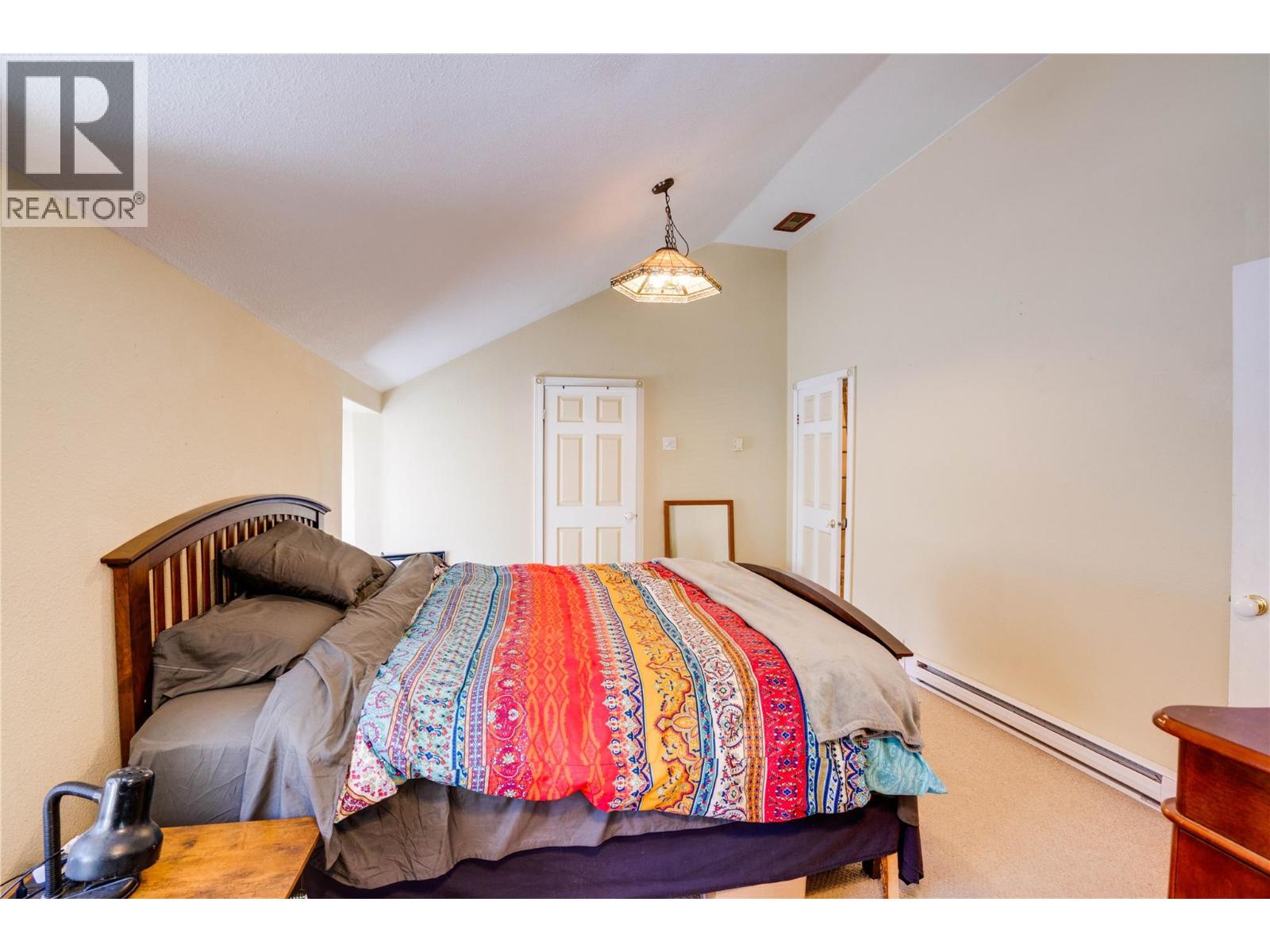 561 Grand Oro Road, Kaleden