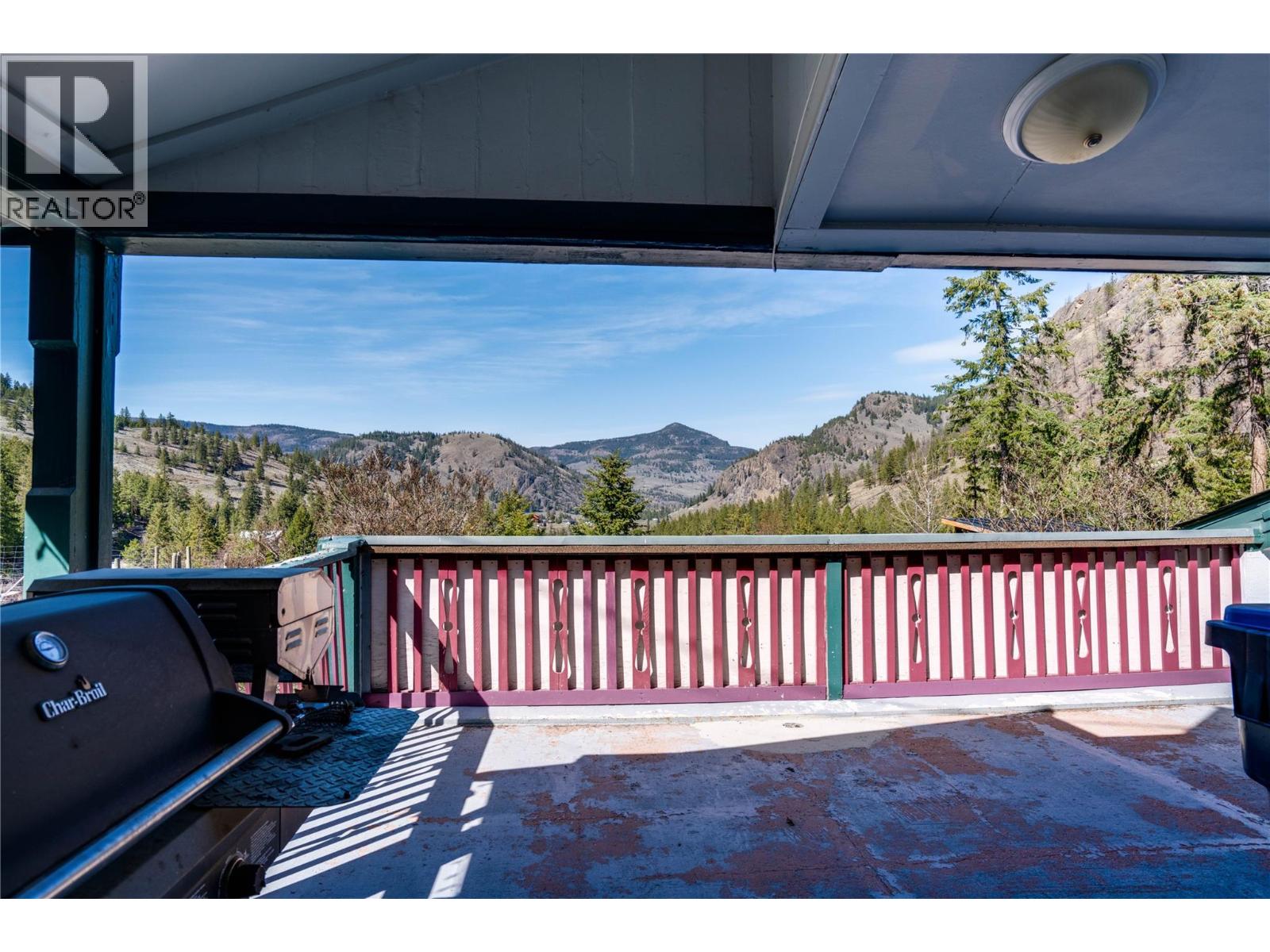 561 Grand Oro Road, Kaleden