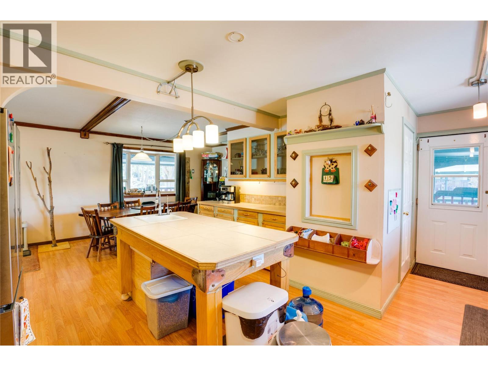 561 Grand Oro Road, Kaleden