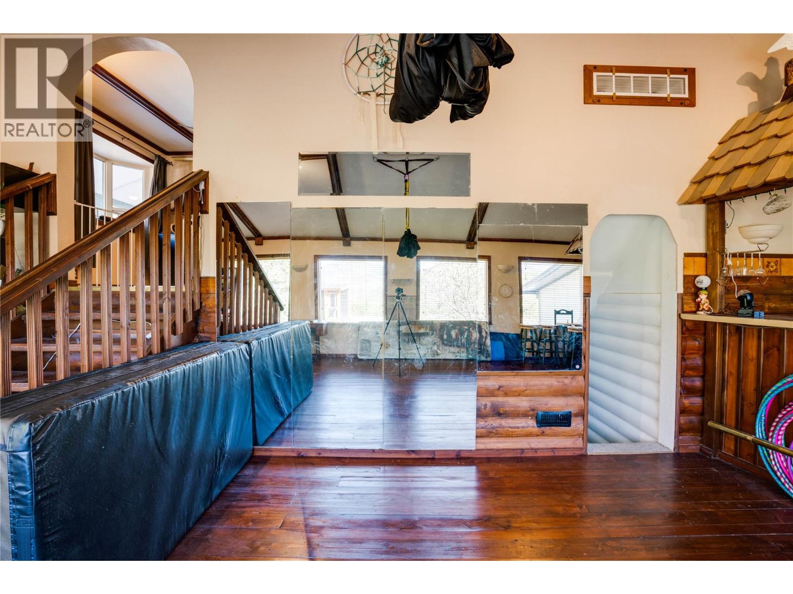 561 Grand Oro Road, Kaleden