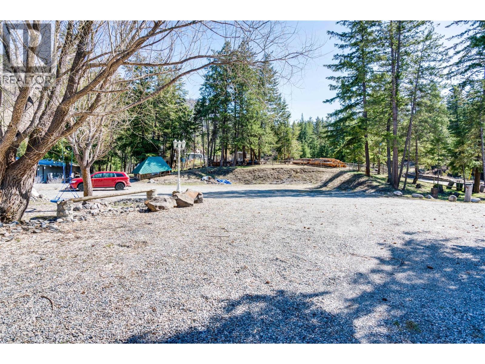 561 Grand Oro Road, Kaleden