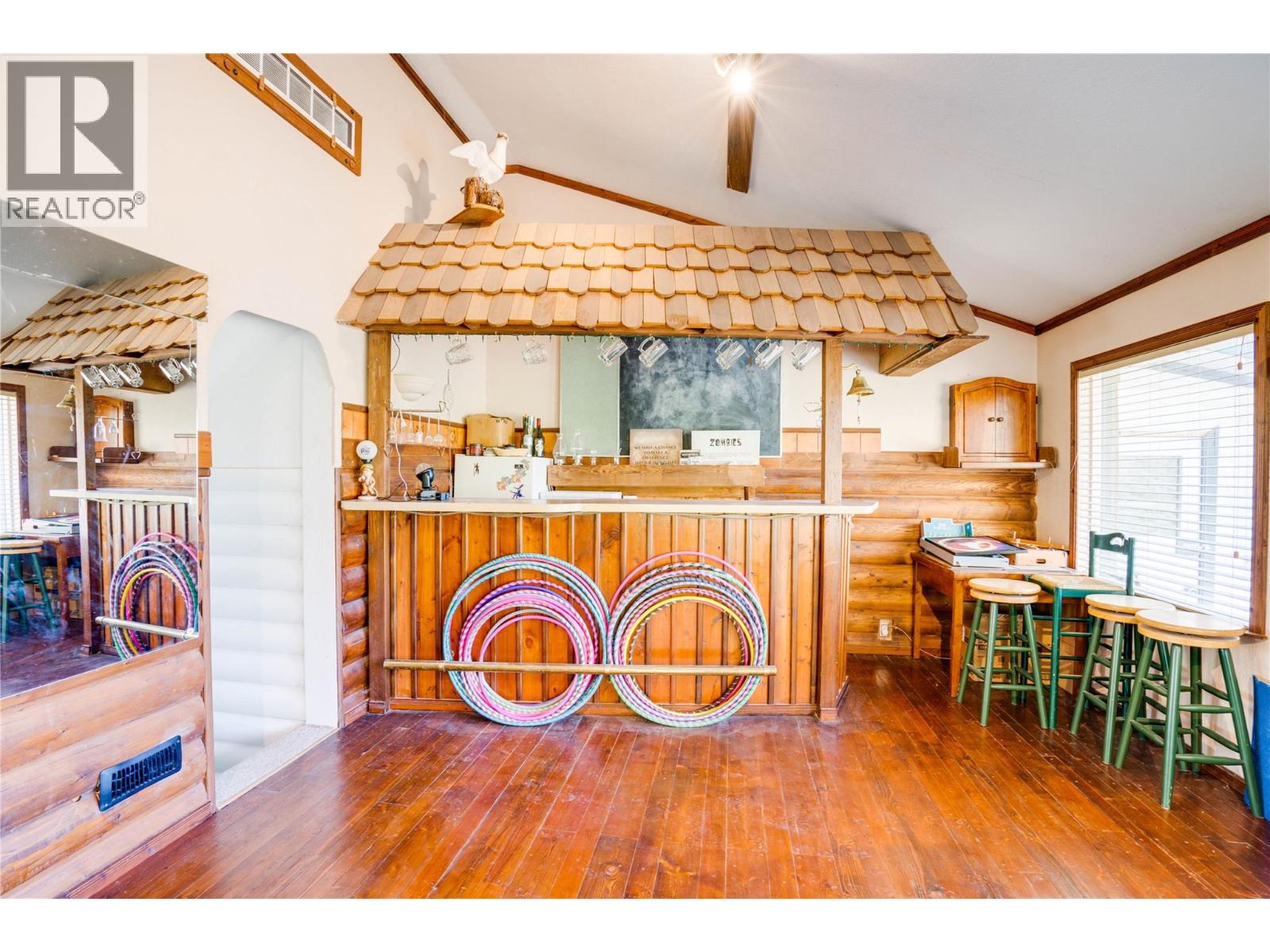 561 Grand Oro Road, Kaleden