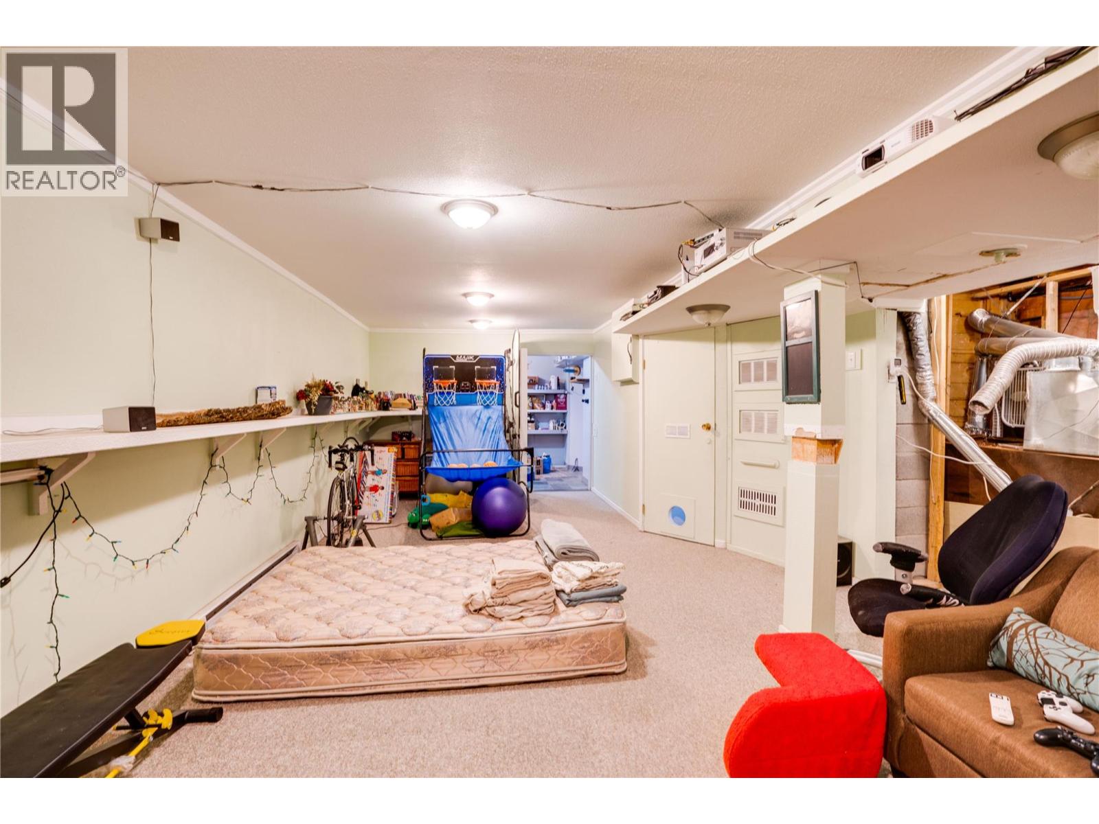 561 Grand Oro Road, Kaleden