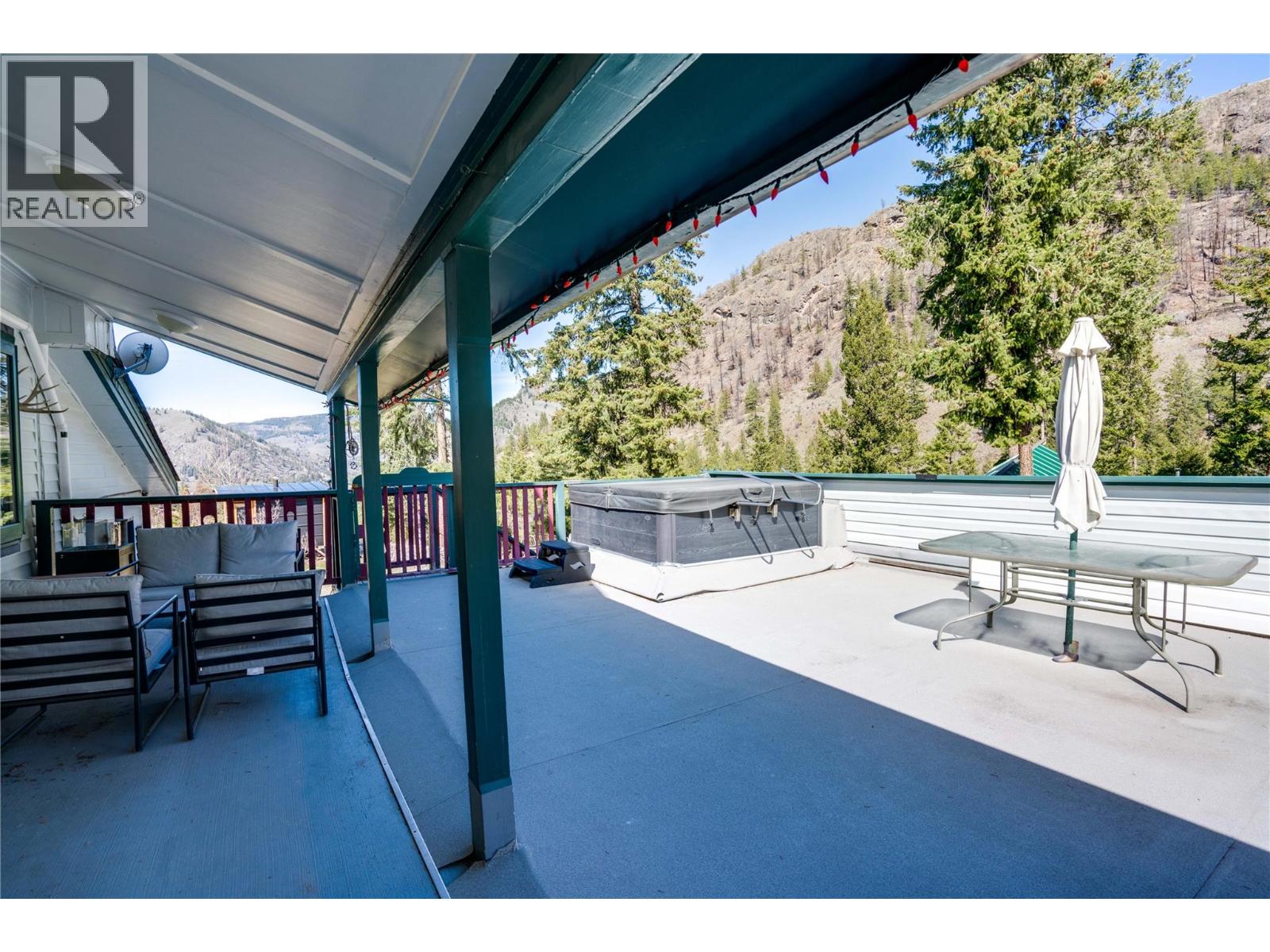 561 Grand Oro Road, Kaleden