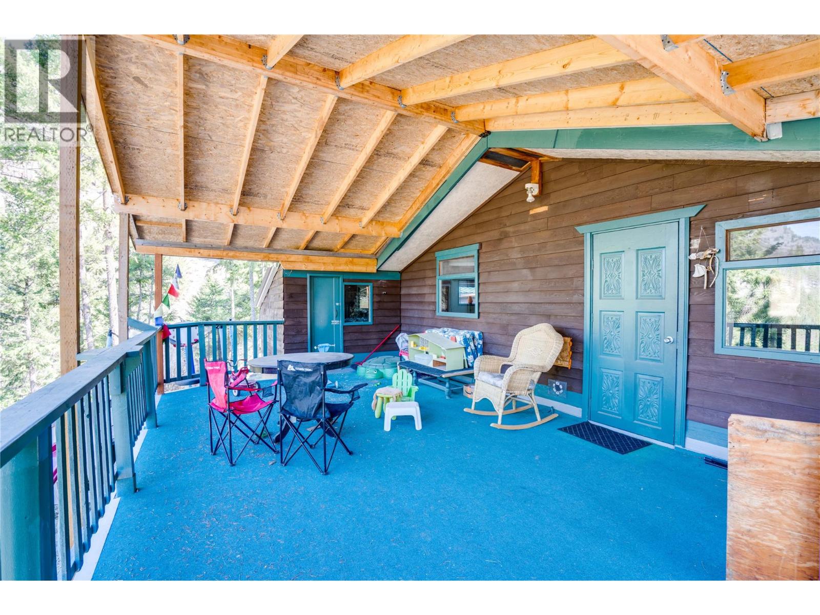 561 Grand Oro Road, Kaleden