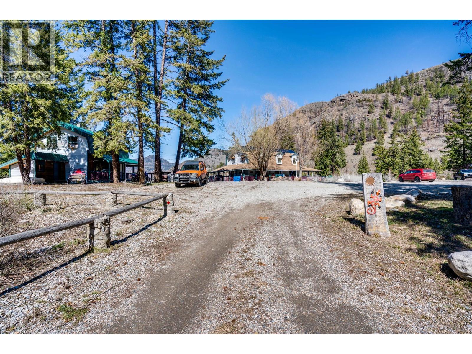 561 Grand Oro Road, Kaleden