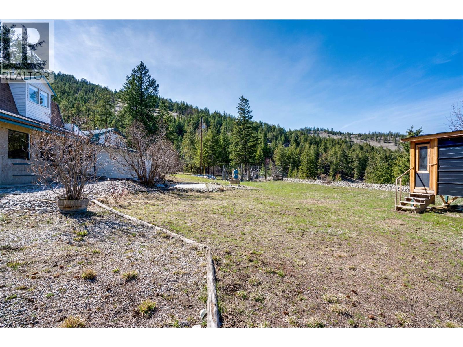 561 Grand Oro Road, Kaleden
