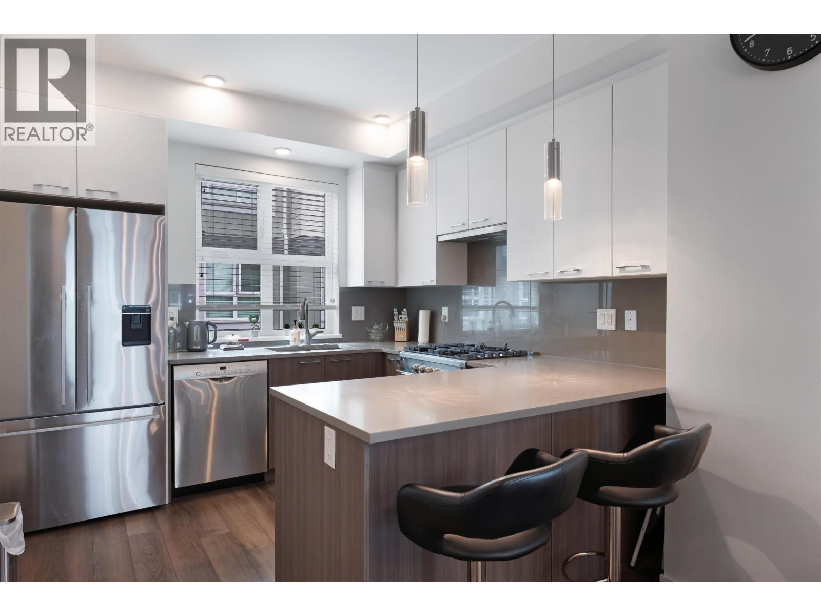 64 10311 RIVER DRIVE, Richmond