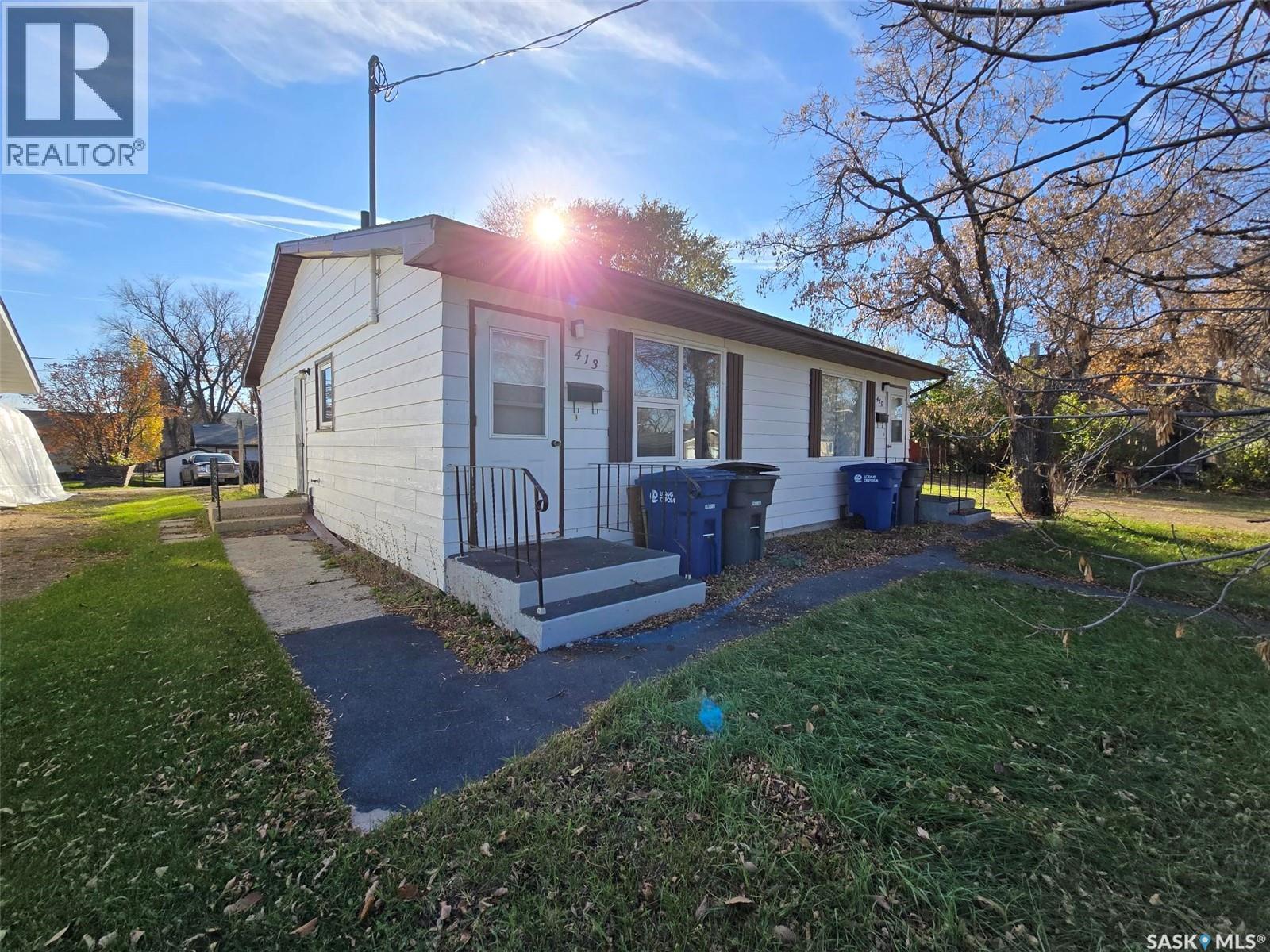 #413 415 Calgary STREET - 1