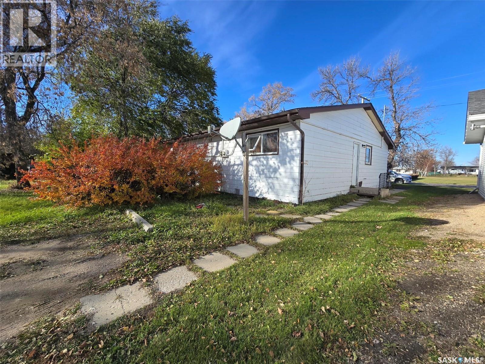 #413 415 Calgary STREET - 3