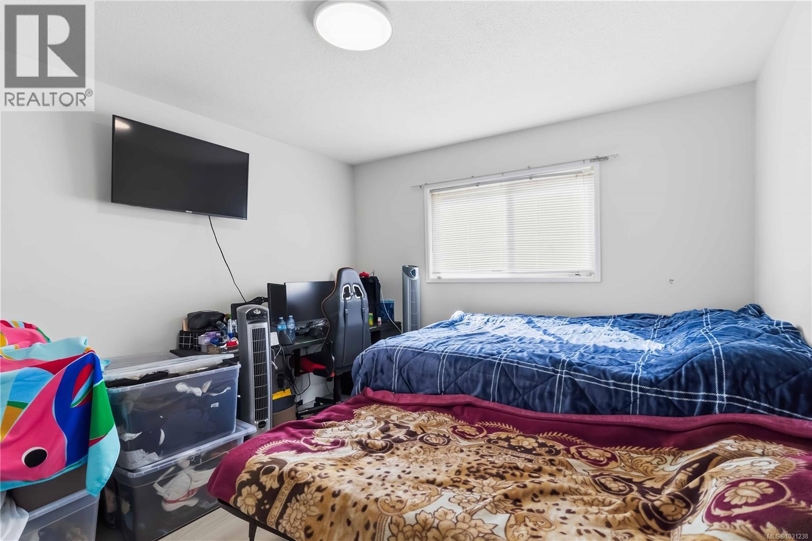 2940 Cedar Hill Rd, Victoria