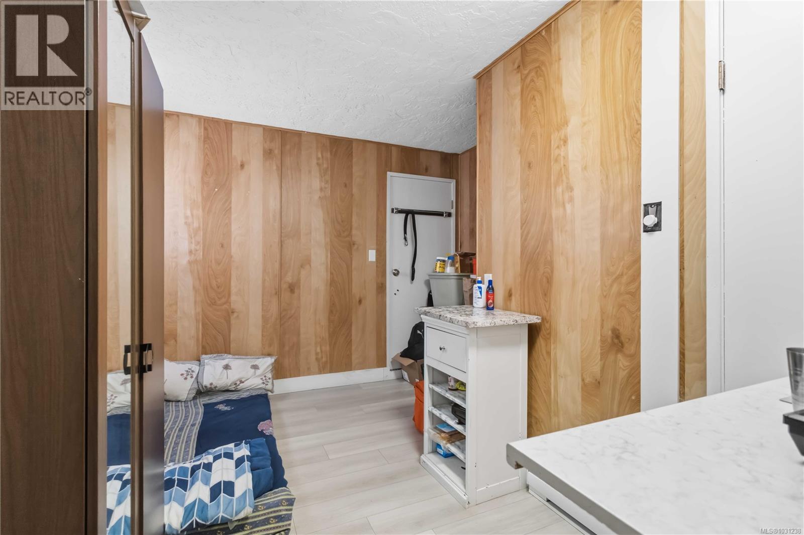 2940 Cedar Hill Rd, Victoria