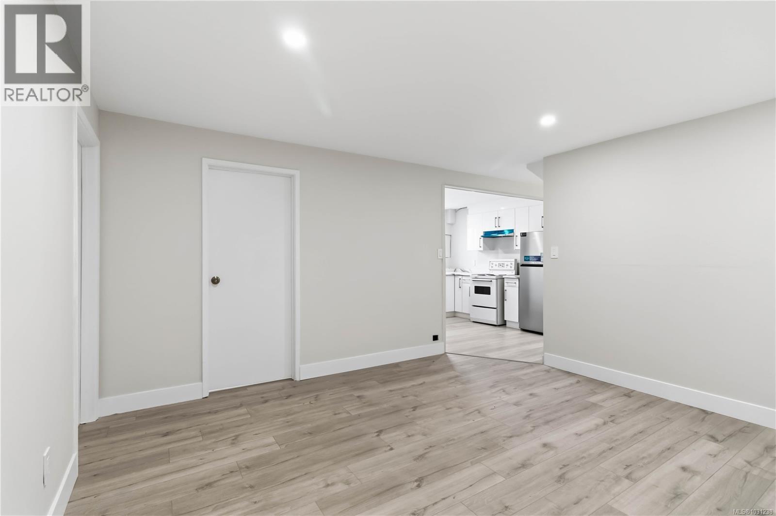 2940 Cedar Hill Rd, Victoria