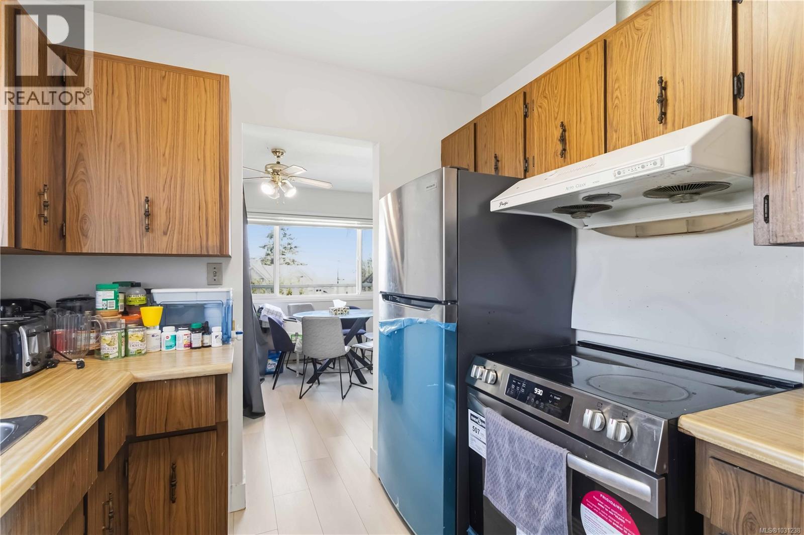 2940 Cedar Hill Rd, Victoria