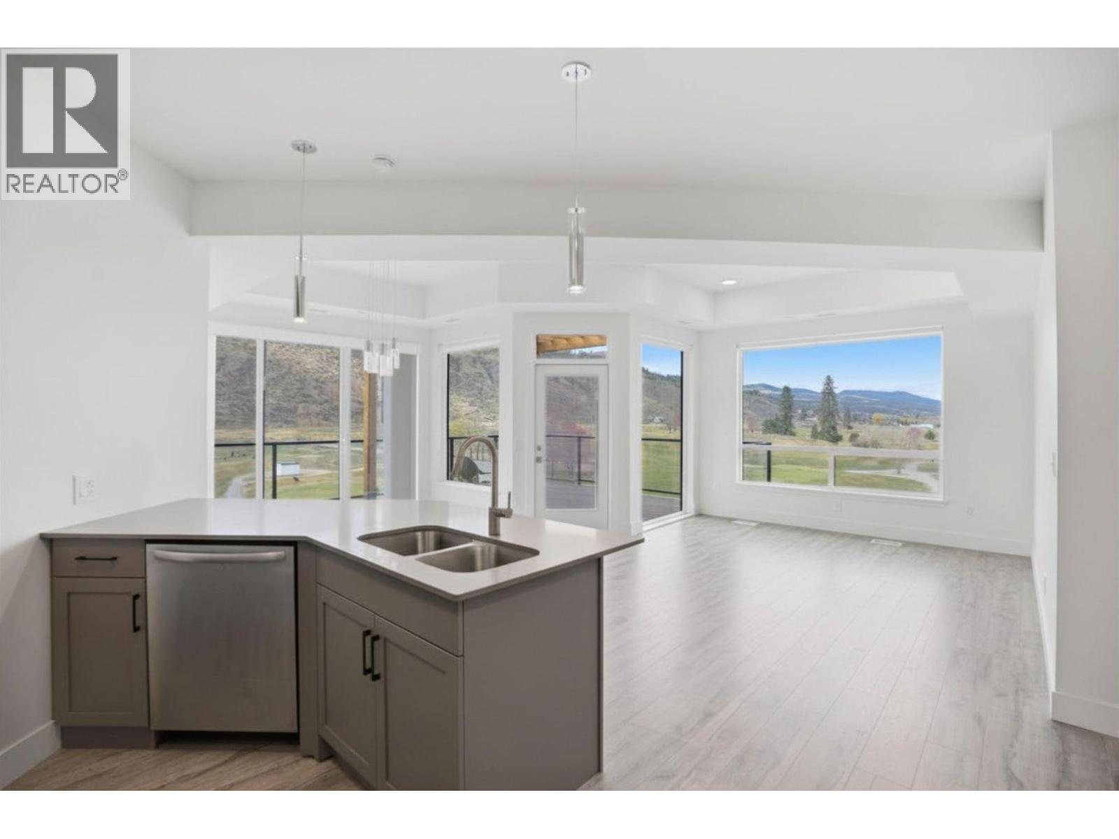 #311 651 Dunes Drive - 1