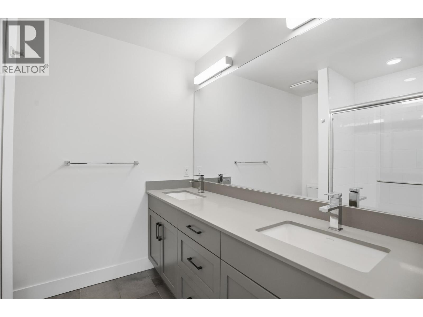 651 Dunes Drive Unit# 311, Kamloops