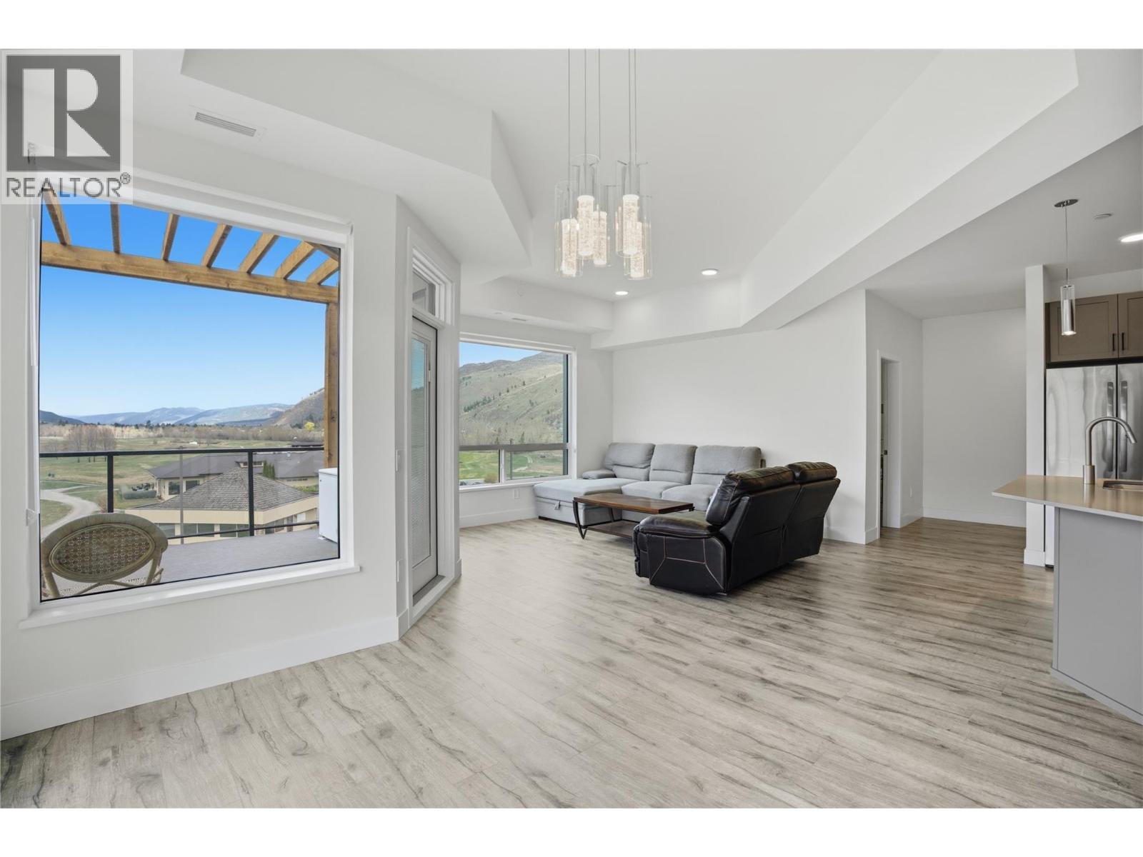 651 Dunes Drive Unit# 311, Kamloops