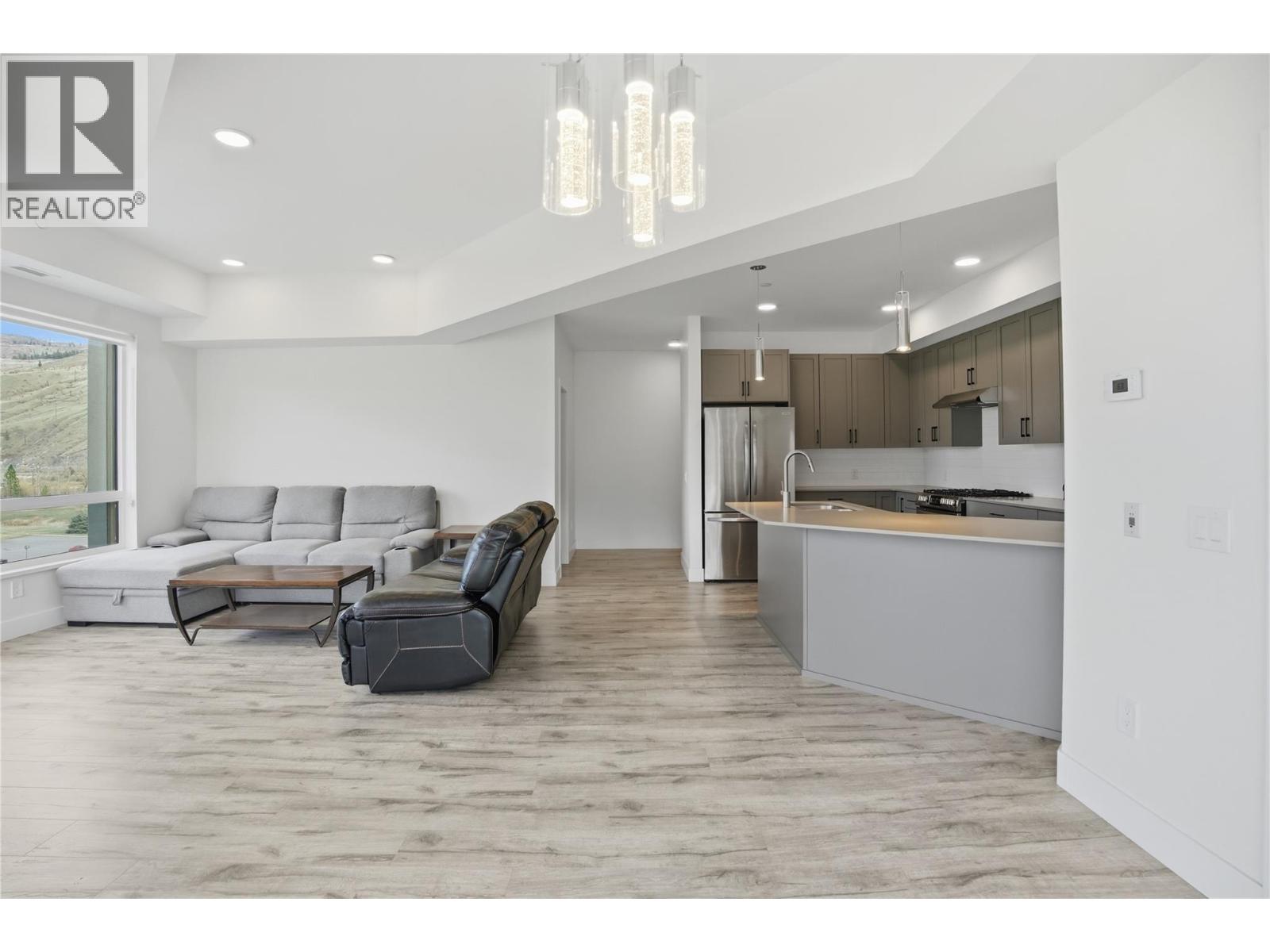 651 Dunes Drive Unit# 311, Kamloops