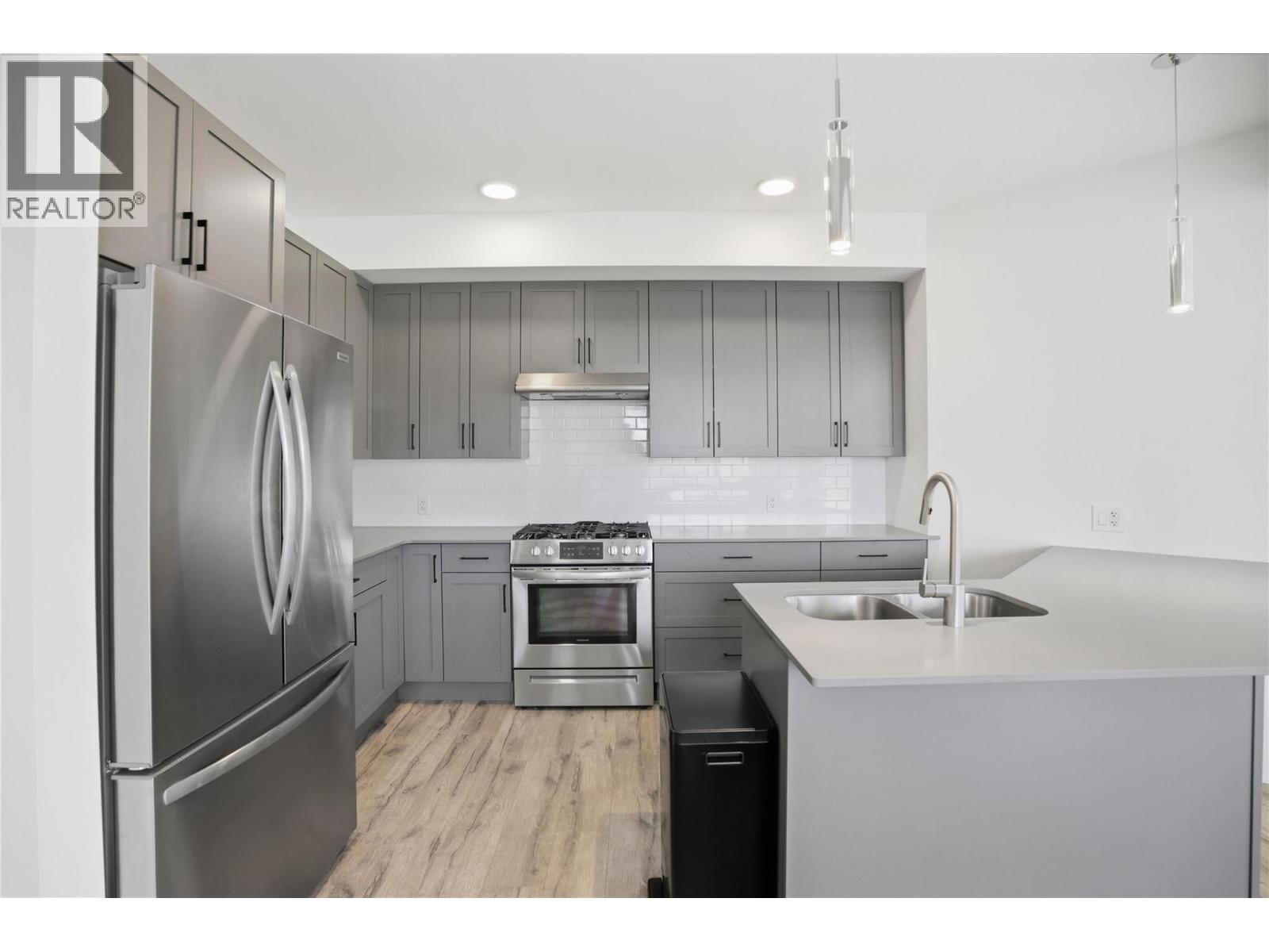 651 Dunes Drive Unit# 311, Kamloops