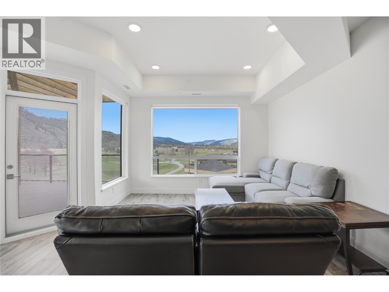 651 Dunes Drive Unit# 311, Kamloops