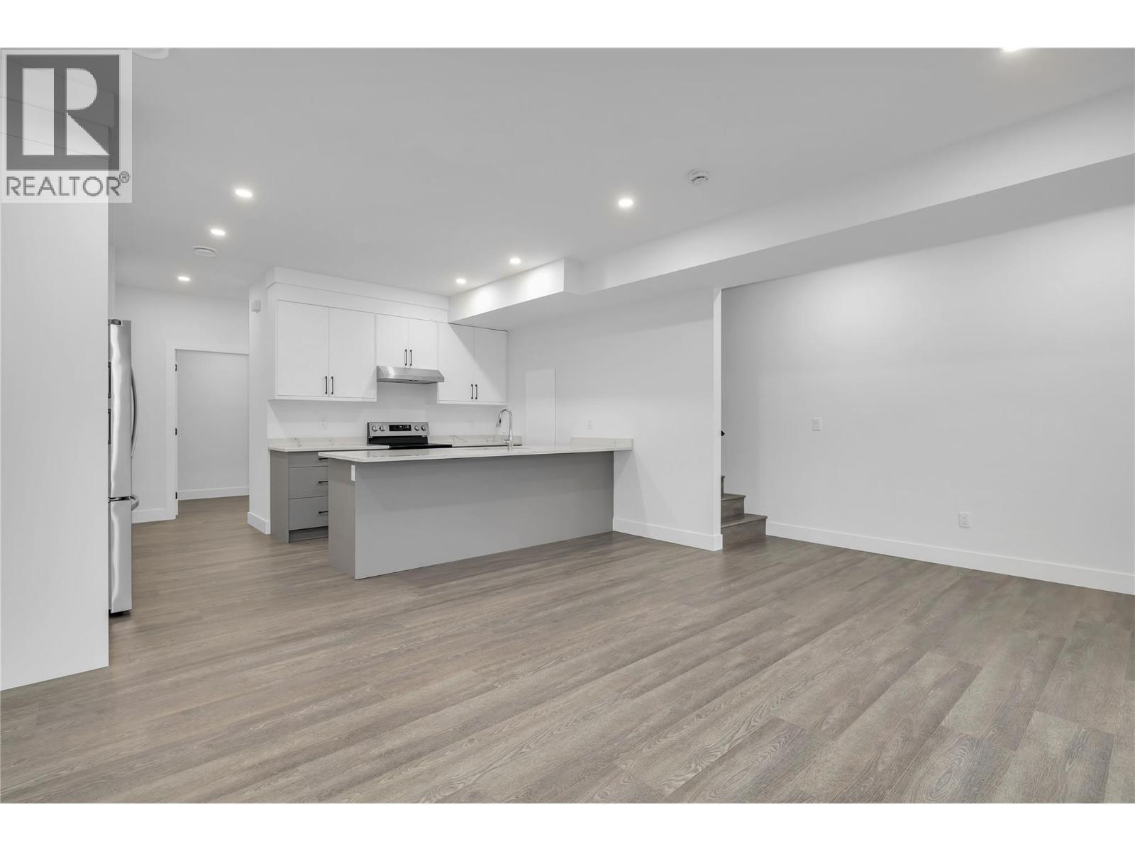 1 783 Burne Avenue, Kelowna