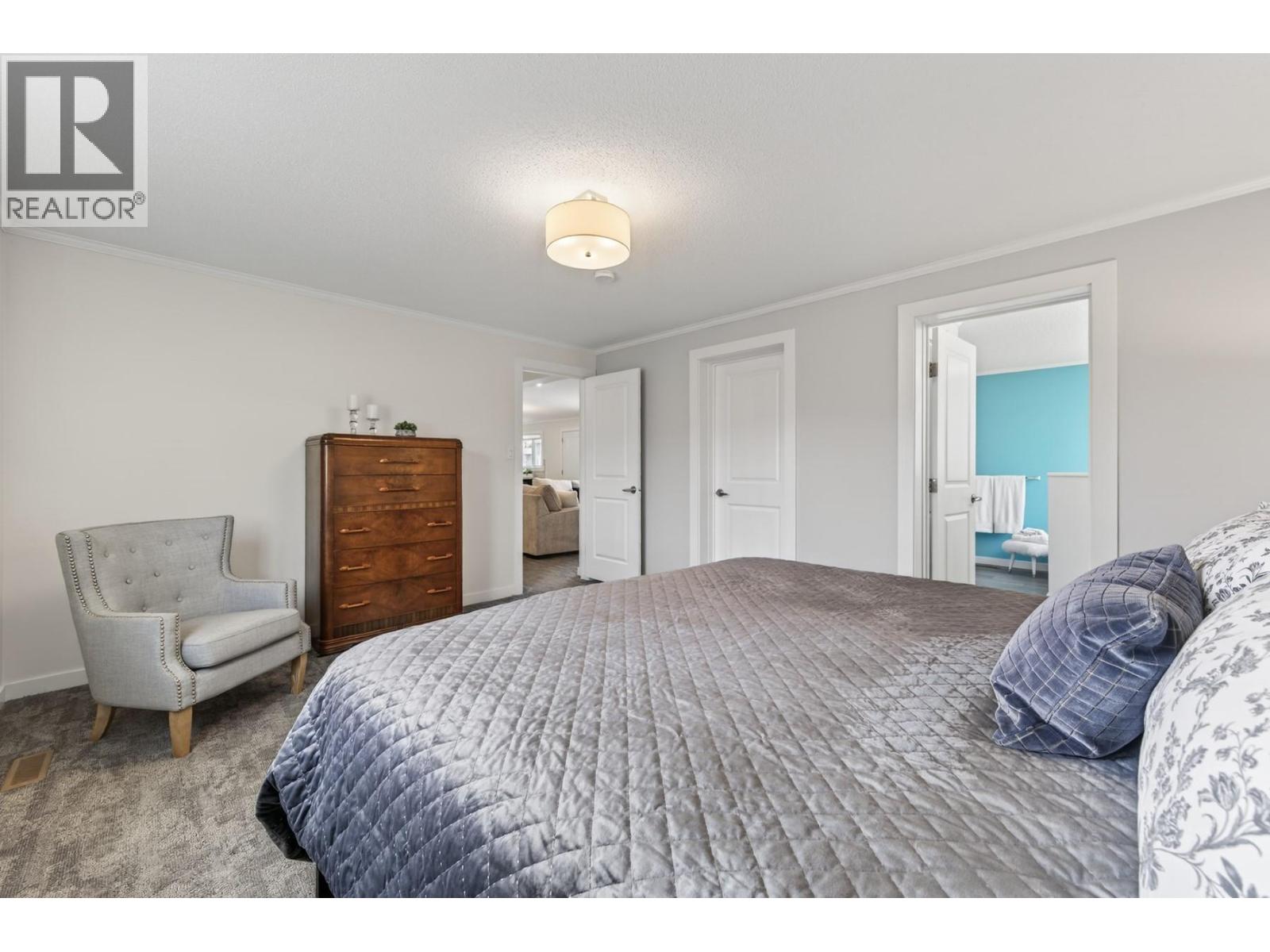 #121 5005 RIVER ROAD - 17