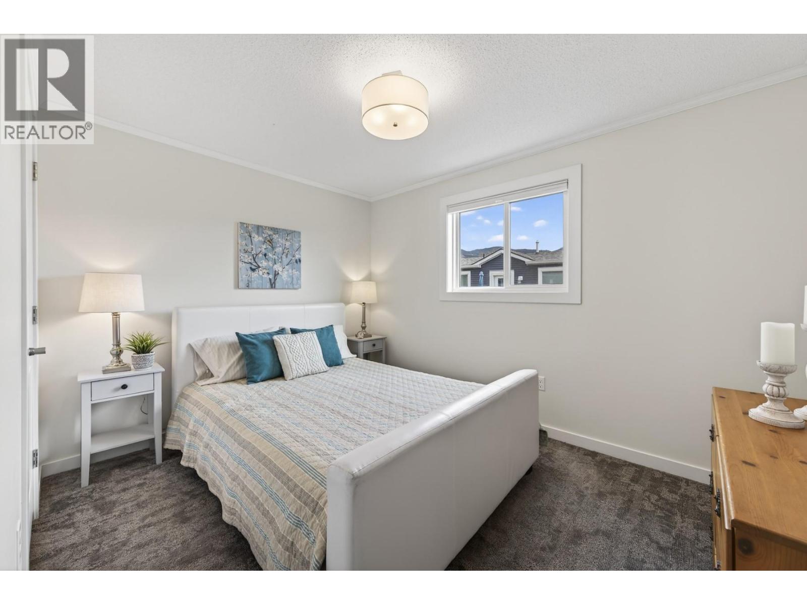 #121 5005 RIVER Road - 22