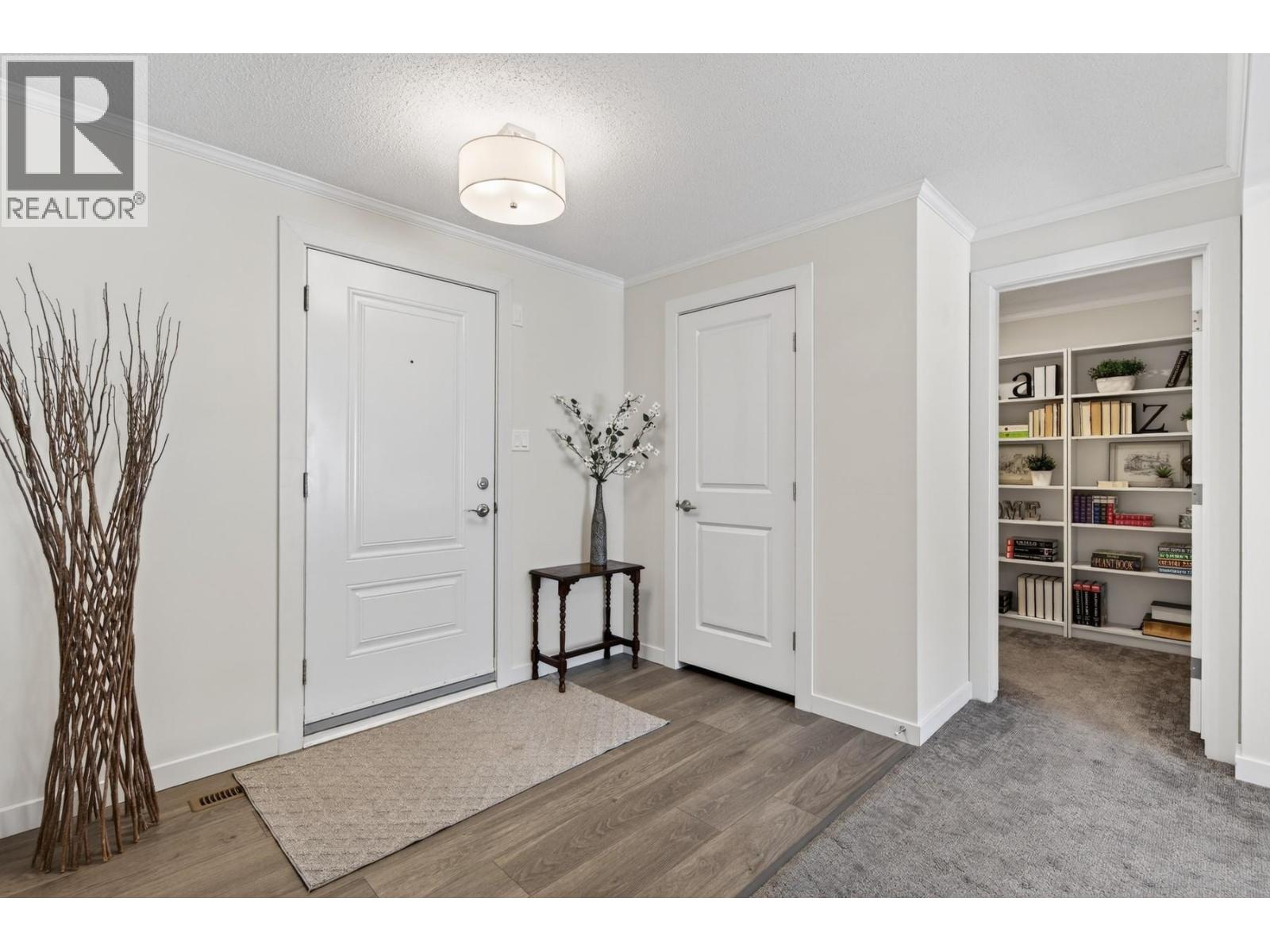 #121 5005 RIVER Road - 3