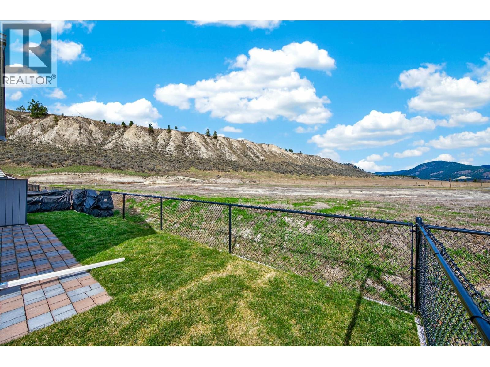 #121 5005 RIVER ROAD - 35