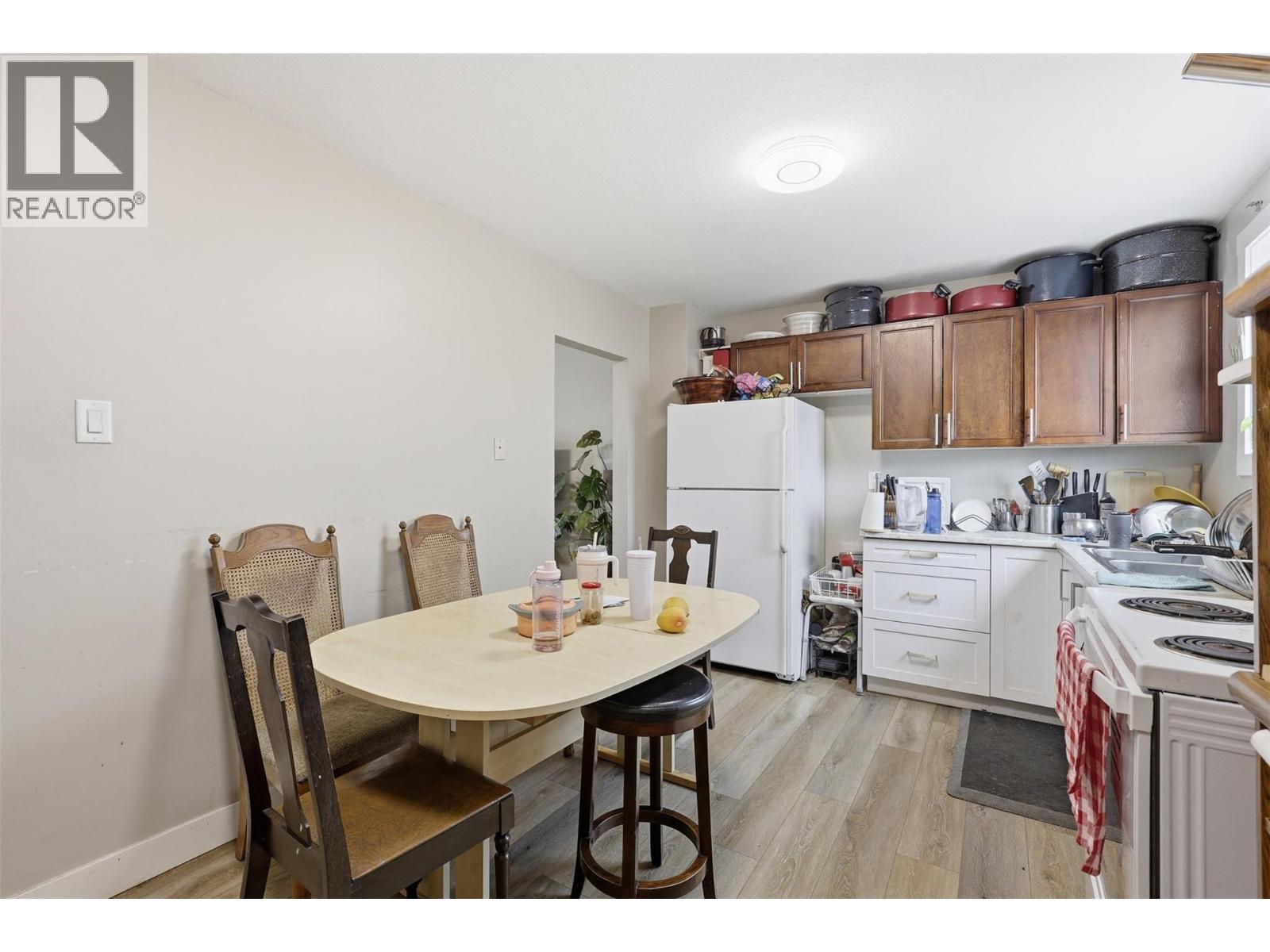 1331 Selkirk Avenue - 15