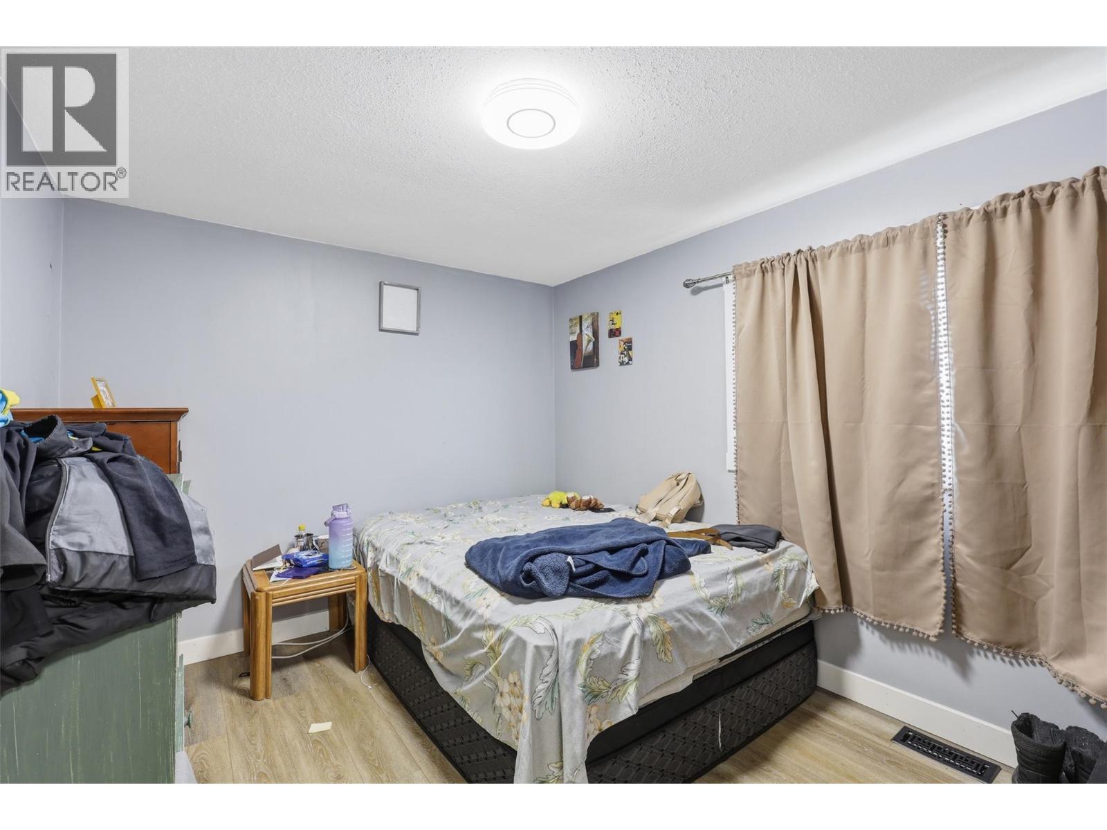 1331 Selkirk Avenue - 22
