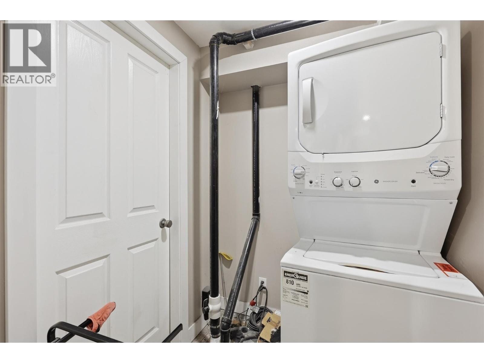 1331 Selkirk Avenue - 28