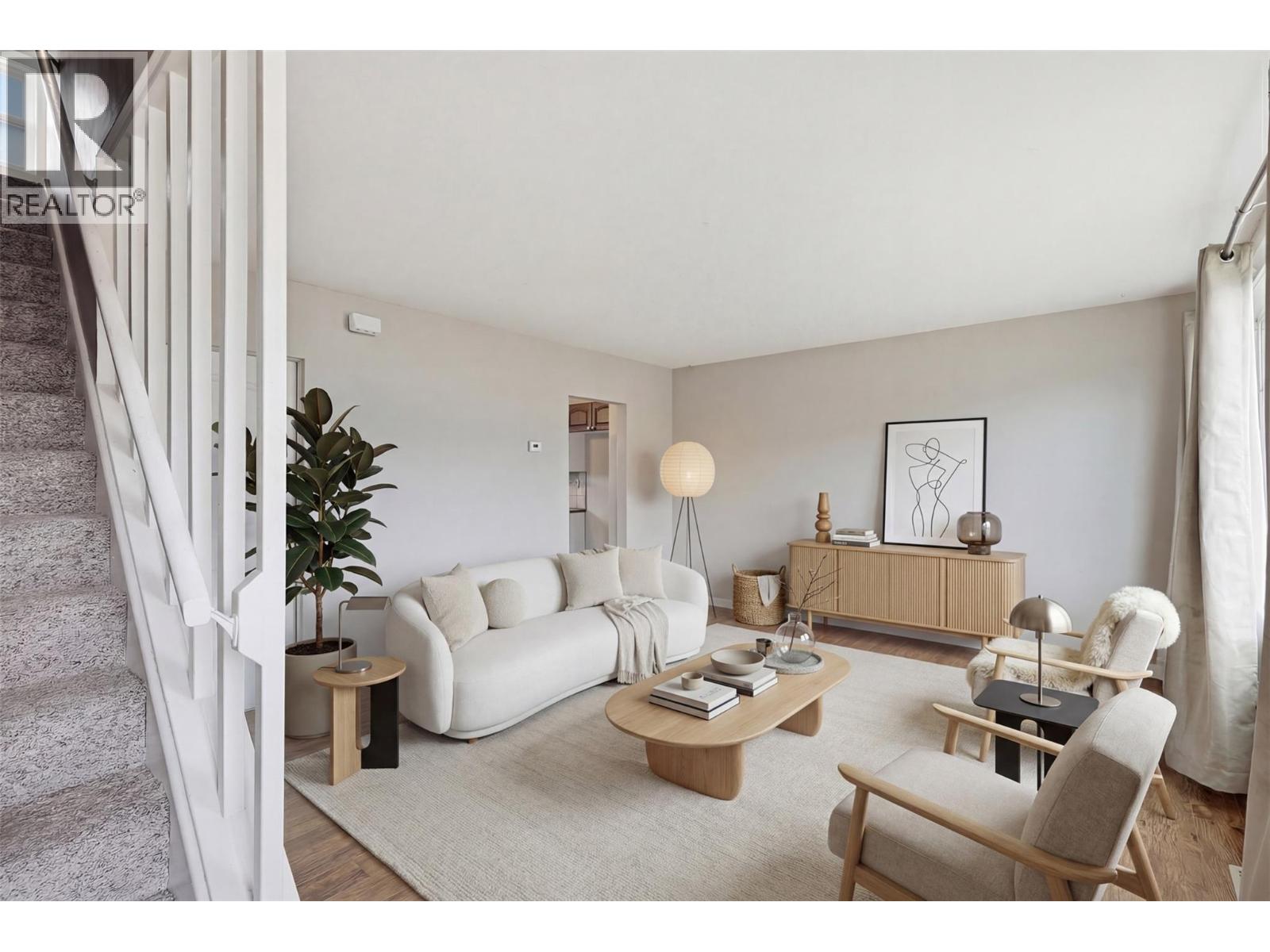 1331 Selkirk Avenue - 37