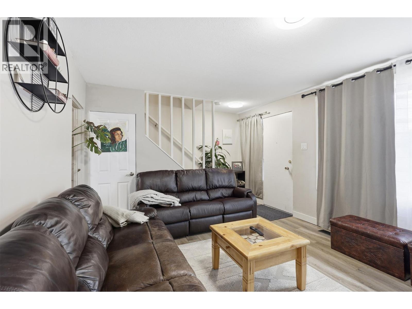 1331 Selkirk Avenue - 8