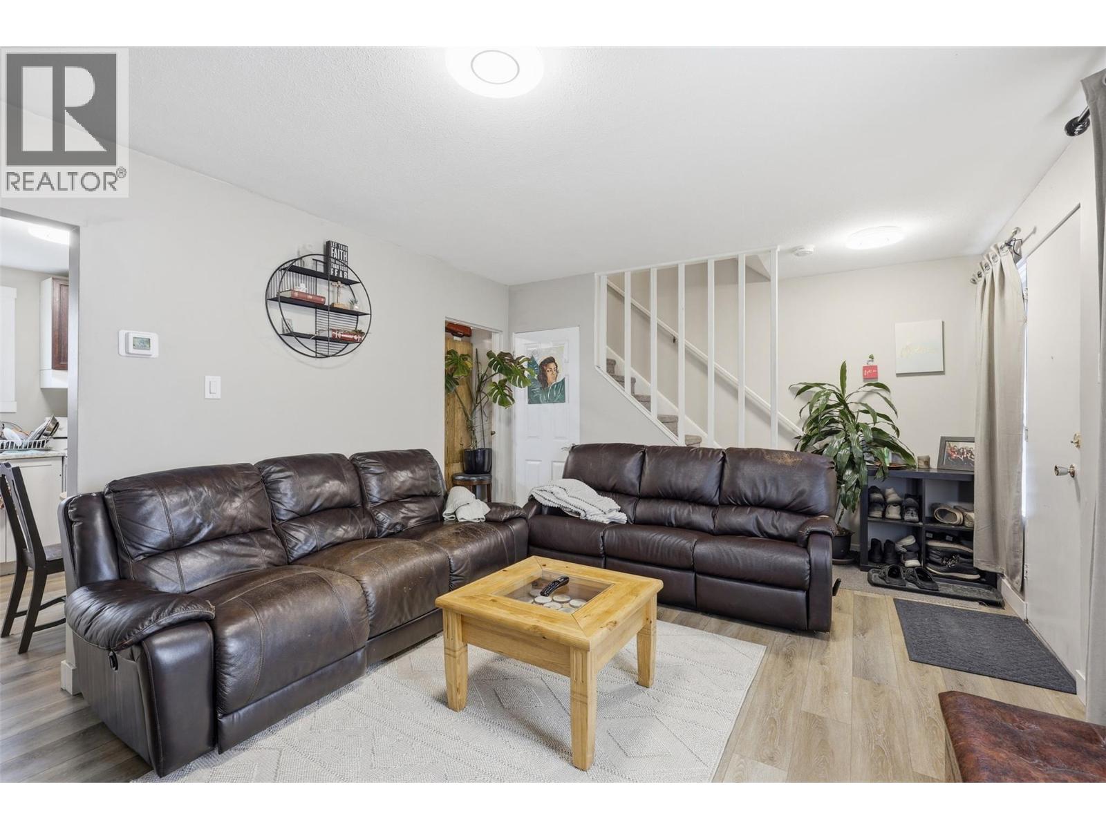 1331 Selkirk Avenue - 9