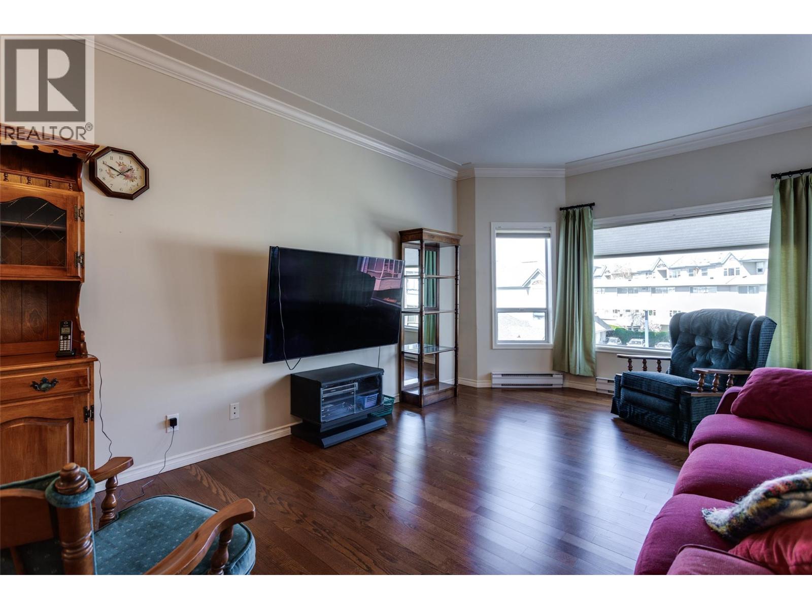 204 877 KLO Road, Kelowna