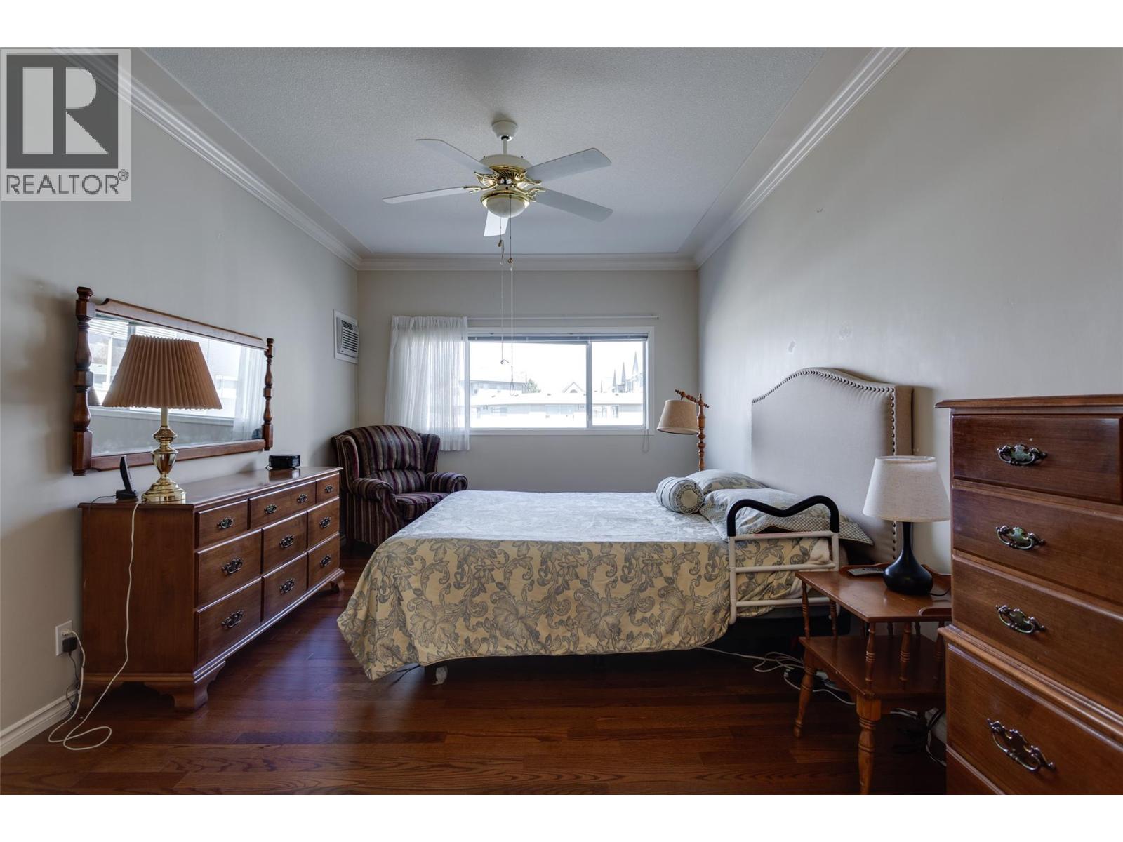 204 877 KLO Road, Kelowna