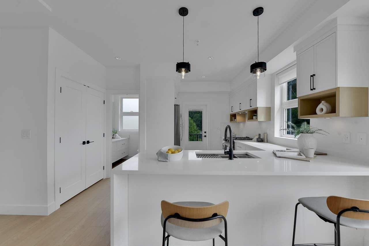 8 7540 BRISKHAM STREET, Mission