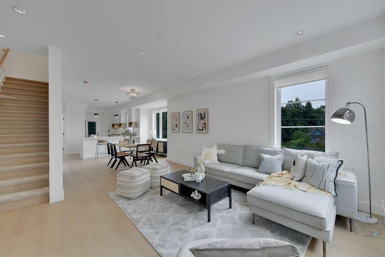 8 7540 BRISKHAM STREET, Mission