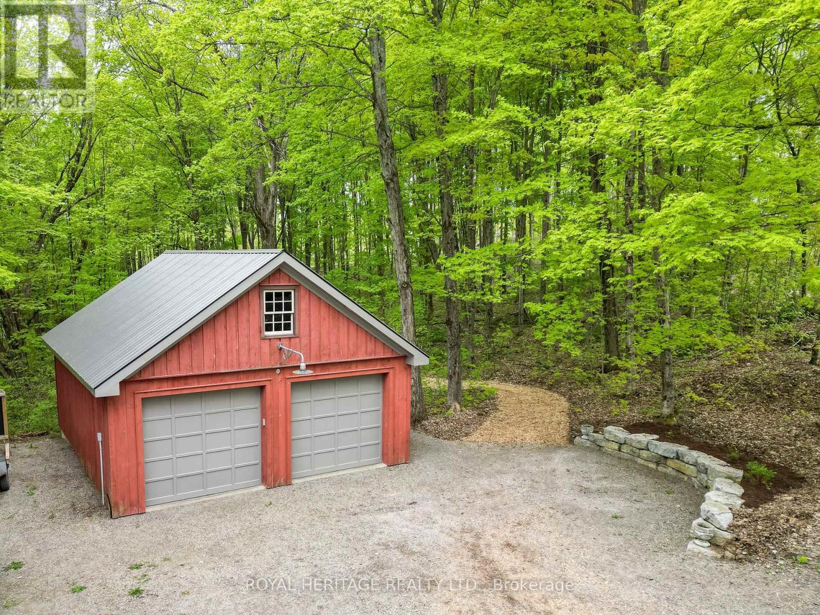 699 COOPER ROAD - 28