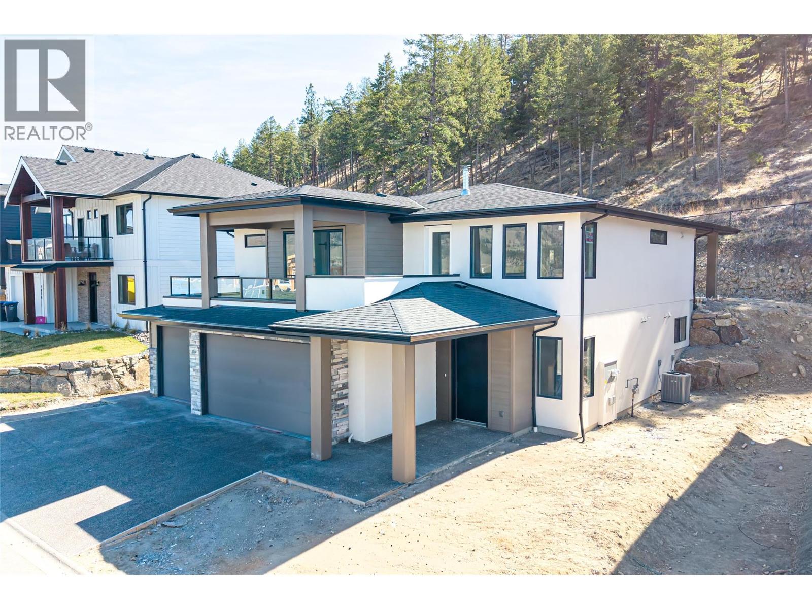 2079 CORTINA DRIVE - Image 2